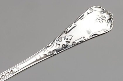Rare Straight Tudor Pattern Silver Sifter Ladle - George Adams, Chawner & Co.